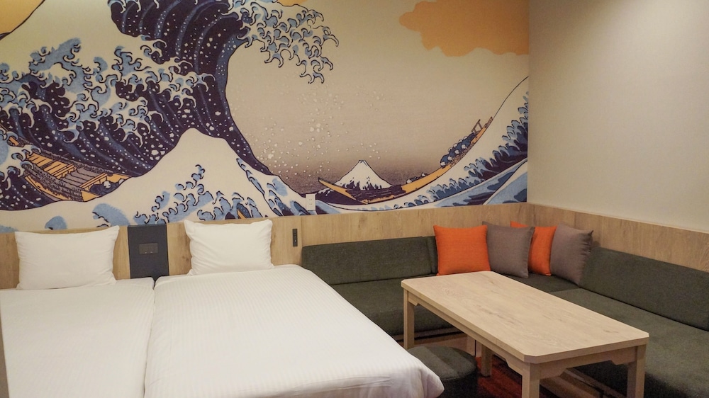 スーペリアファミリー北斎 禁煙 (1名~3名)(地下フロアへのご案内となります) 客室1 | MONday Apart Premium 京都駅