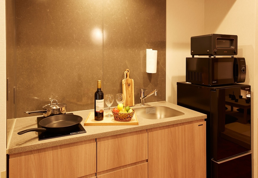 グラン ジャパニーズルーム 禁煙 (地下フロアへのご案内となる場合ございます) 専用キッチン0 | MONday Apart Premium 京都駅