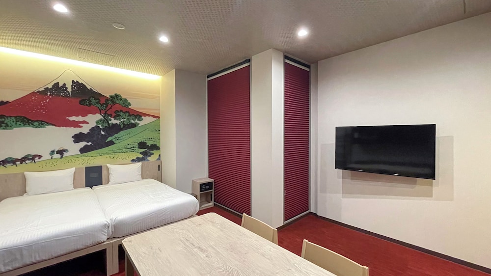 スーペリアファミリー北斎 禁煙 (1名~4名)(地下フロアへのご案内となります) 客室1 | MONday Apart Premium 京都駅