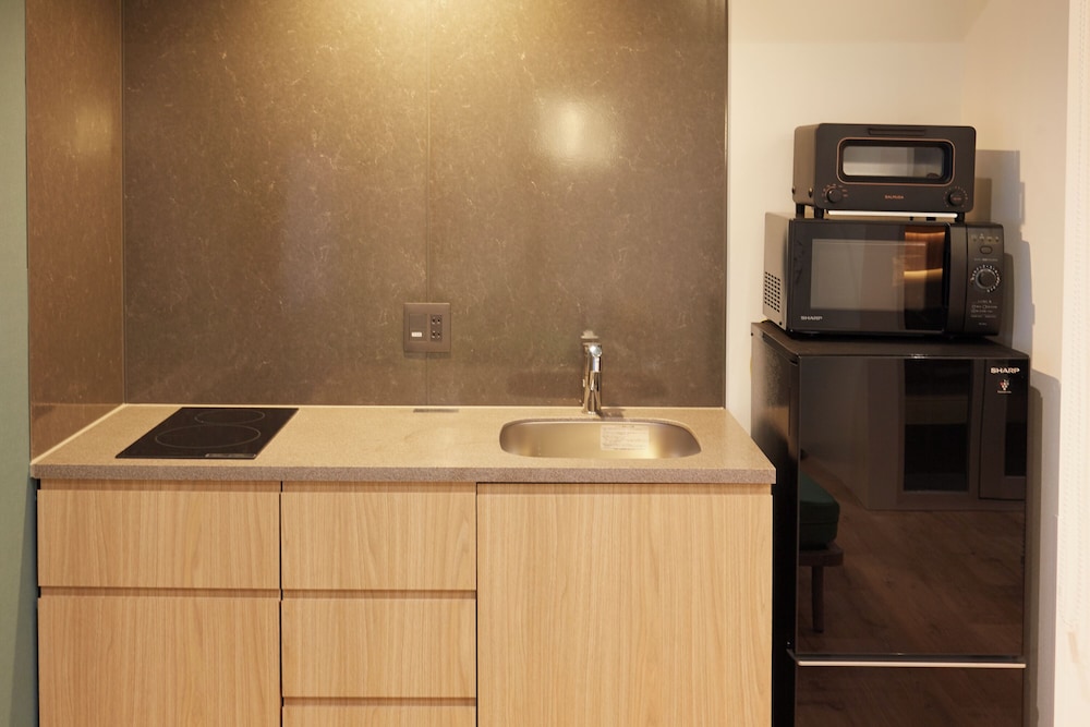 スーペリアファミリー北斎 禁煙 (1名~3名)(地下フロアへのご案内となります) 専用キッチン0 | MONday Apart Premium 京都駅