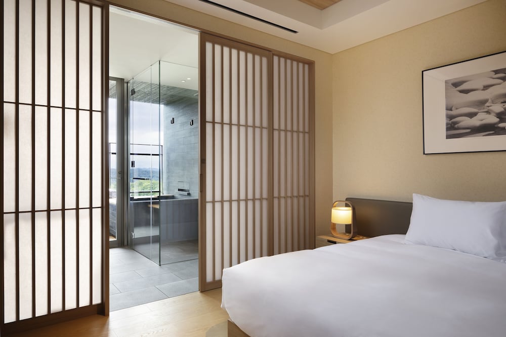 4ベッドルームヨウテイスイート (露天風呂/畳の間付) 禁煙 | 雪ニセコ