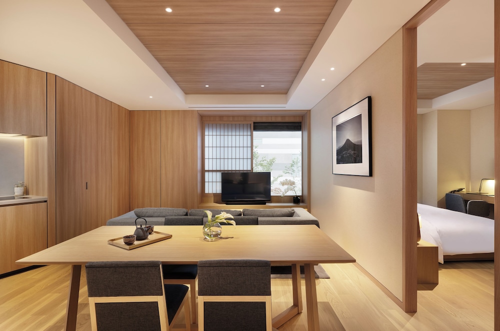 1ベッドルームスイート (畳の間付) 禁煙 客室1 | 雪ニセコ