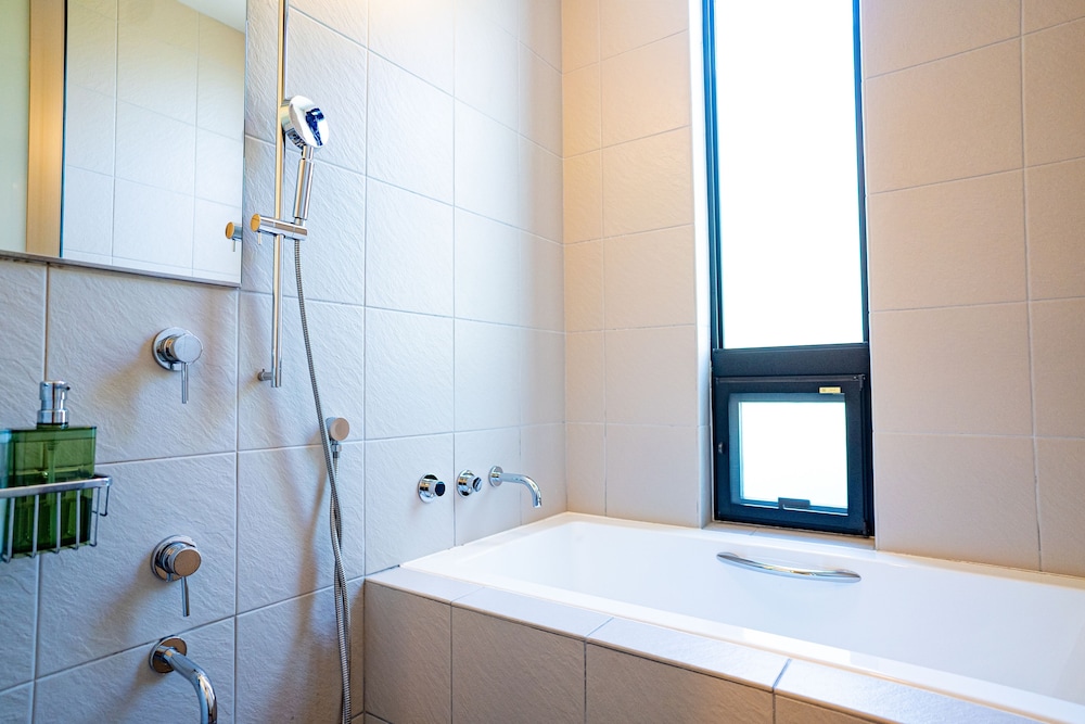 [北棟] 一棟貸し 禁煙 バスルーム0 | 海宙道 Sea Space Road