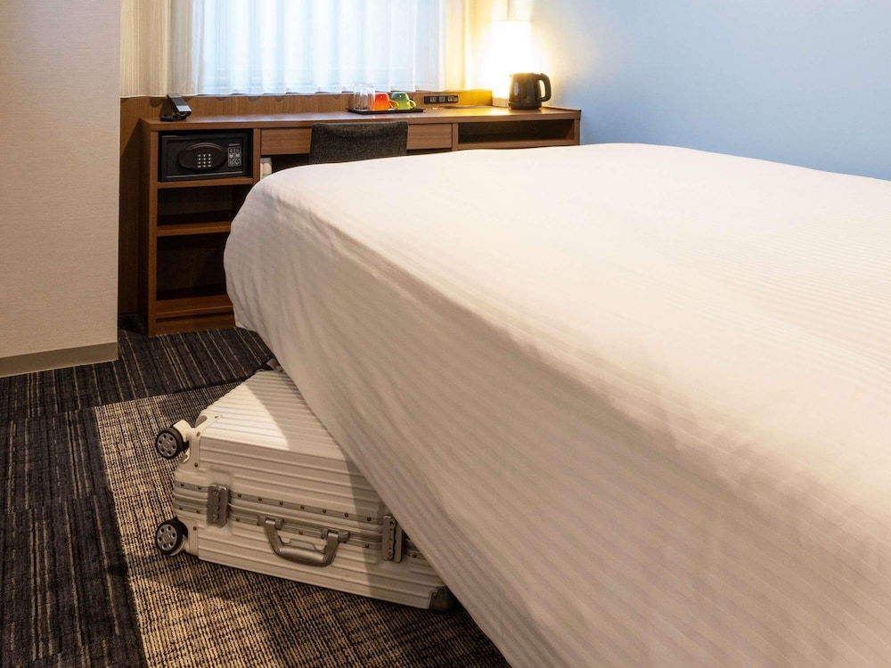 スタンダード ルーム ダブルベッド 1 台 客室9 | イビススタイルズ京都四条