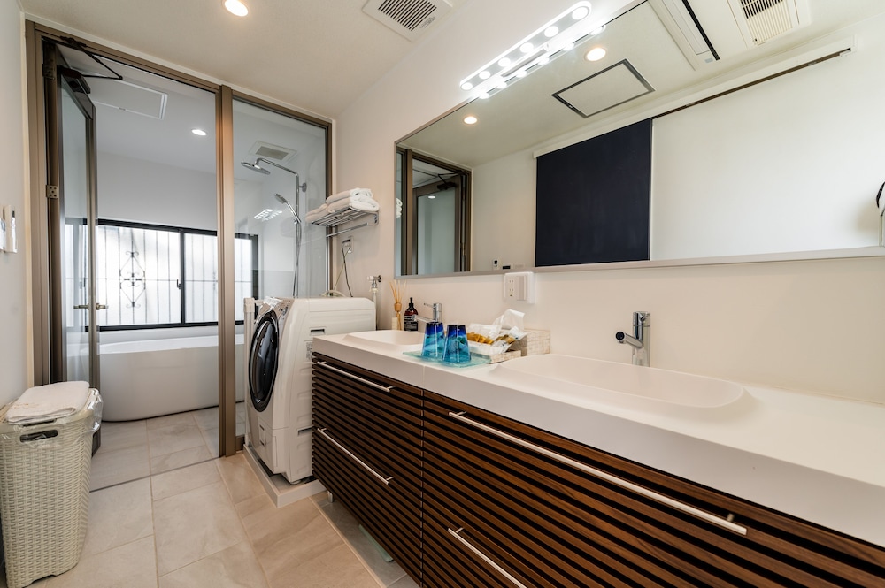 ヴィラ 禁煙 バスルーム3 | Villa Alyssum 宮古島