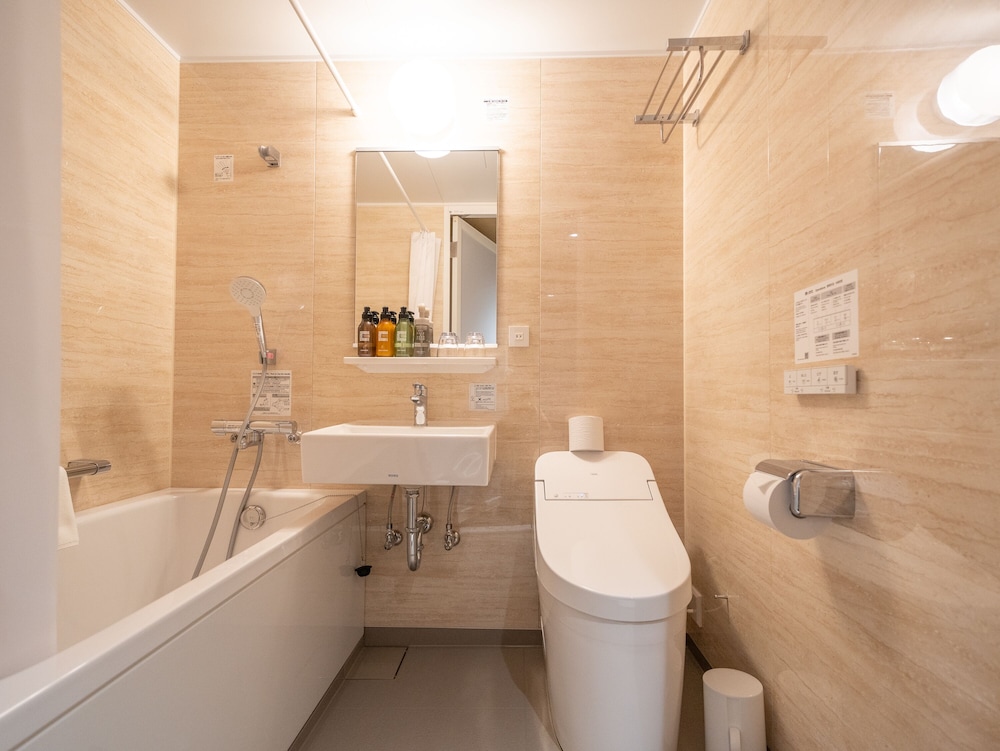 ファミリー ルーム (毎日の清掃なし) 禁煙 バスルーム0 | 心斎橋アルティ・イン