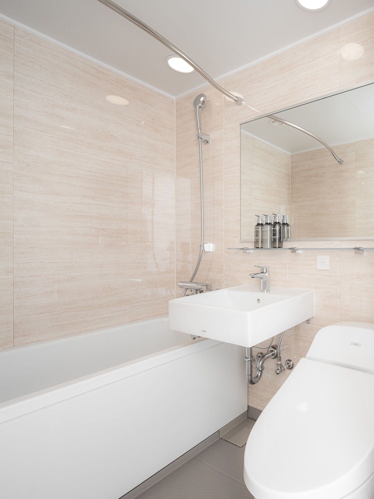 デラックス ツインルーム 禁煙 | ネストホテル那覇西