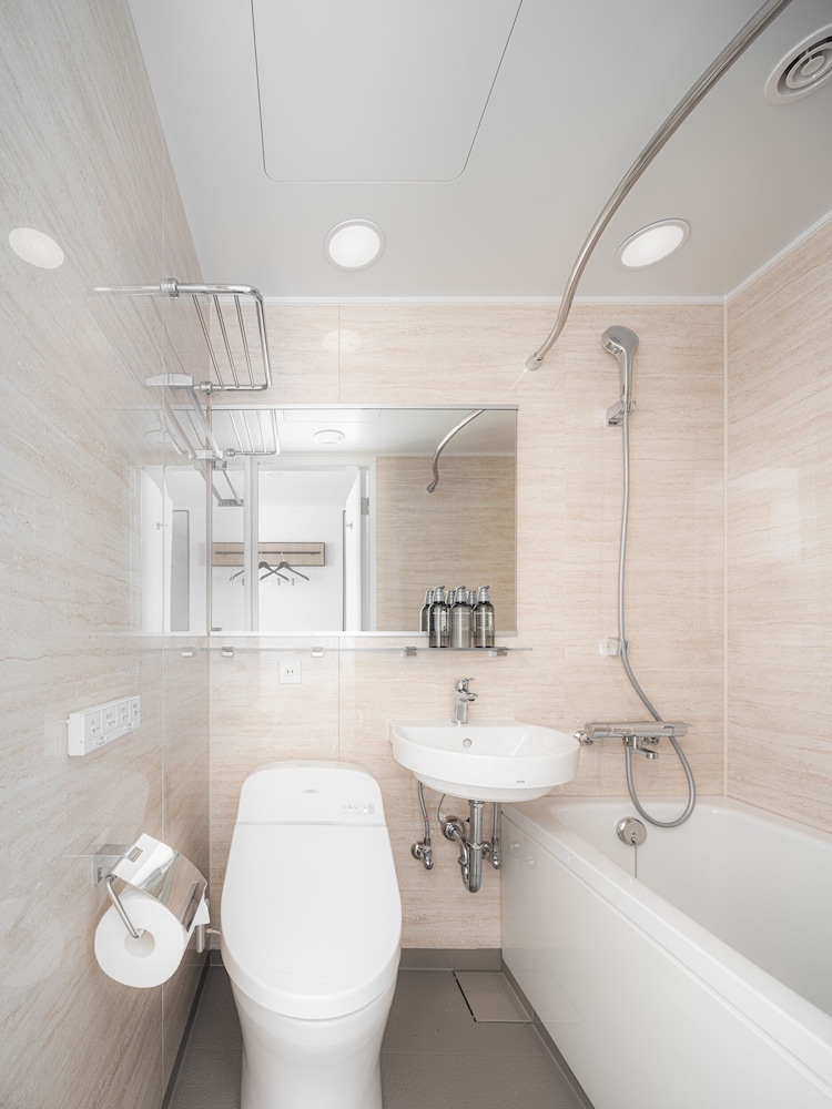 クイーンダブルルーム 禁煙 バスルーム0 | ネストホテル那覇西