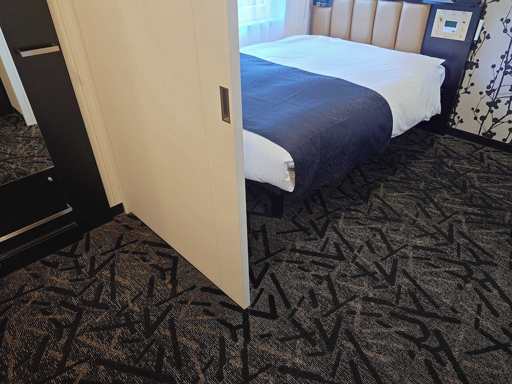 スタンダード 2名利用 禁煙 客室3 | アパホテル〈なんば心斎橋東〉