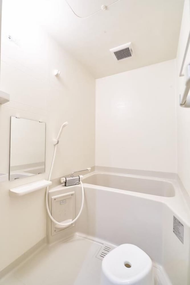 ファミリー 4 人部屋 バスルーム1 | 優宿 @ 伏見稲荷