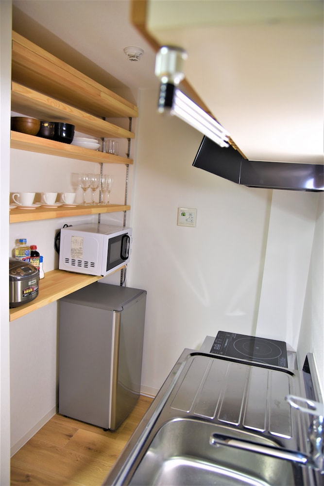 ファミリー 4 人部屋 専用キッチン1 | 優宿 @ 伏見稲荷