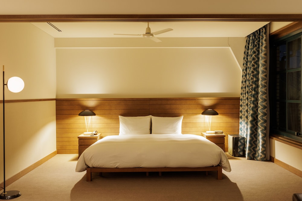 ジュニアスイート ラウンジ利用込 (旧任天堂本社社屋) 禁煙 客室3 | 丸福樓