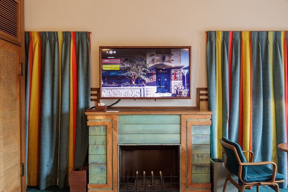 スーペリアキング ラウンジ利用込 (旧任天堂本社社屋) 禁煙 客室8 | 丸福樓