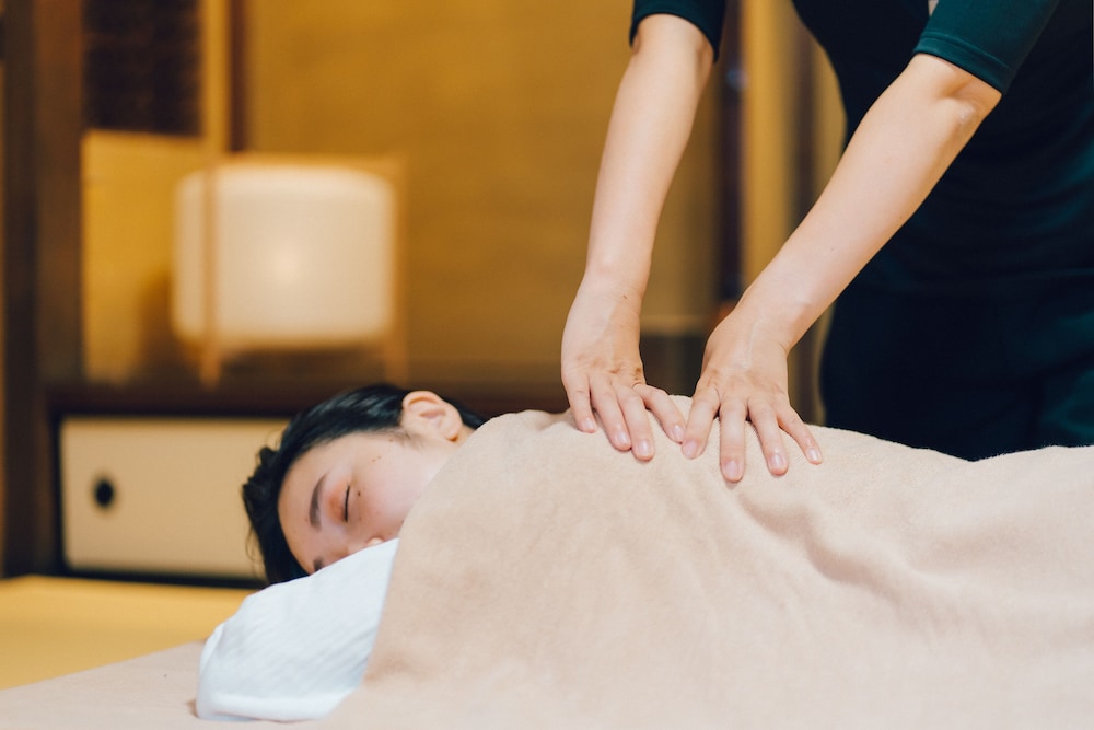 マッサージ1 | 丸福樓