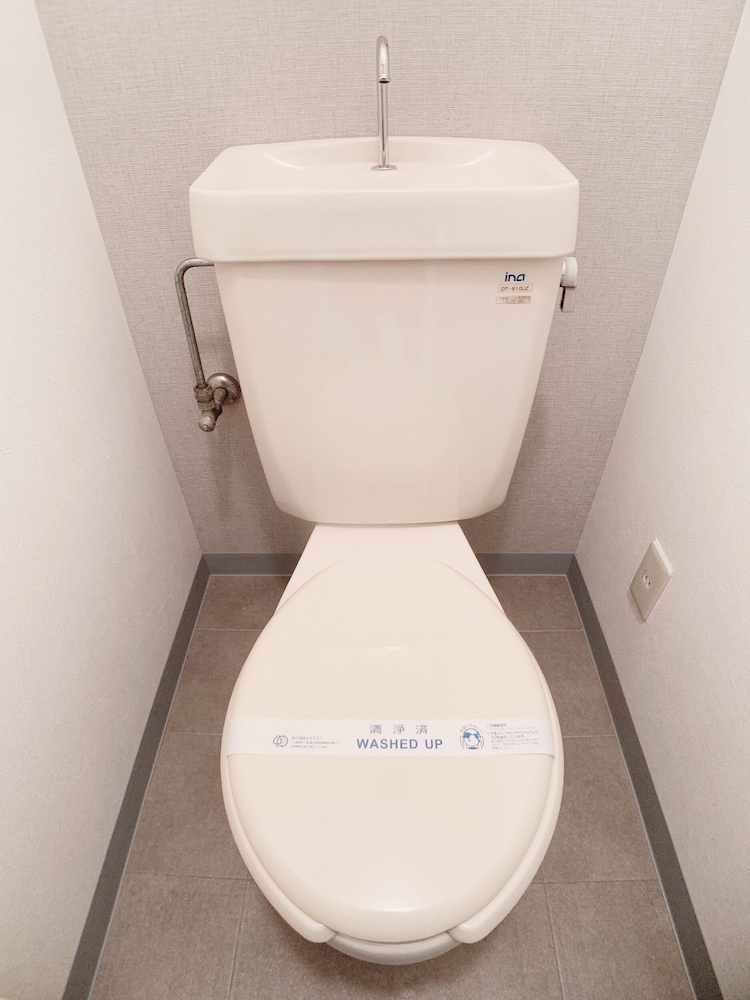 ファミリー ルーム 禁煙 (102) バスルーム2 | おうちホテル銀山町 with わんこ