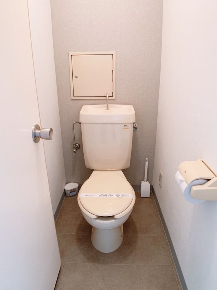 ファミリー ルーム 禁煙 (502) バスルーム2 | おうちホテル銀山町 with わんこ