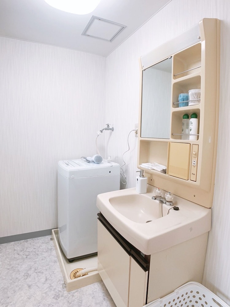 ファミリー ルーム 禁煙 (502) バスルーム0 | おうちホテル銀山町 with わんこ