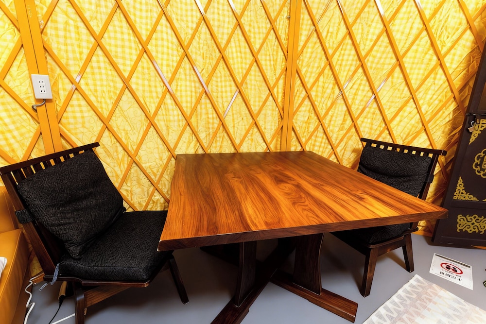 テント2号 客室2 | 一宿一景一生縁・市原 - キャンプサイト