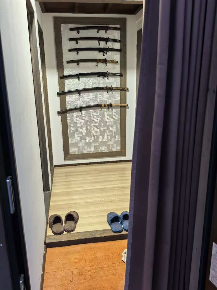 ファミリー ハウス 1 ベッドルーム リビング エリア1 | 一宿一景一生縁・市原 - キャンプサイト