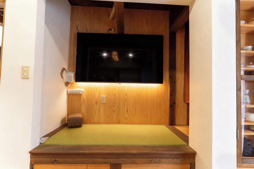 ファミリー ハウス 1 ベッドルーム リビング エリア0 | 一宿一景一生縁・市原 - キャンプサイト