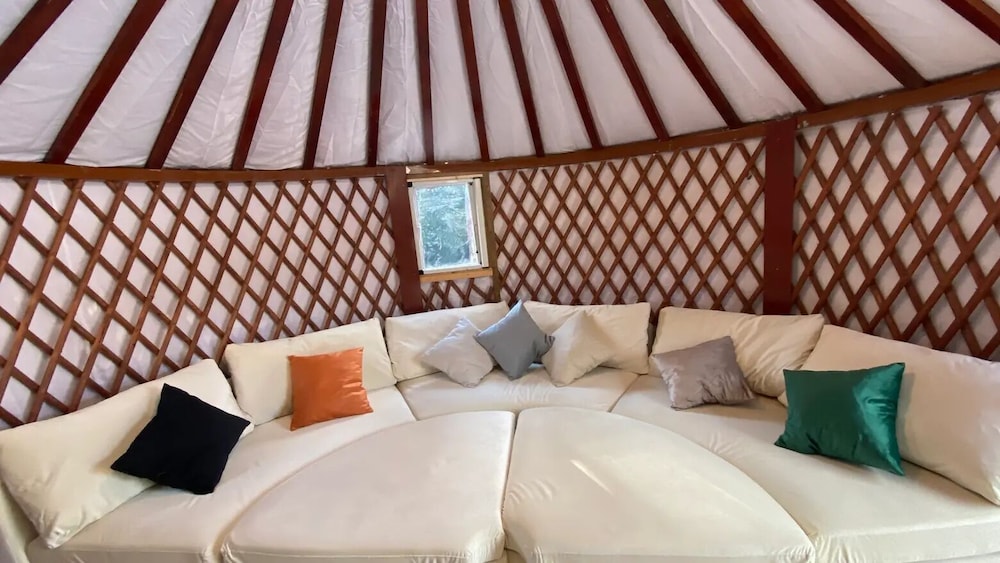 テント3号 客室1 | 一宿一景一生縁・市原 - キャンプサイト