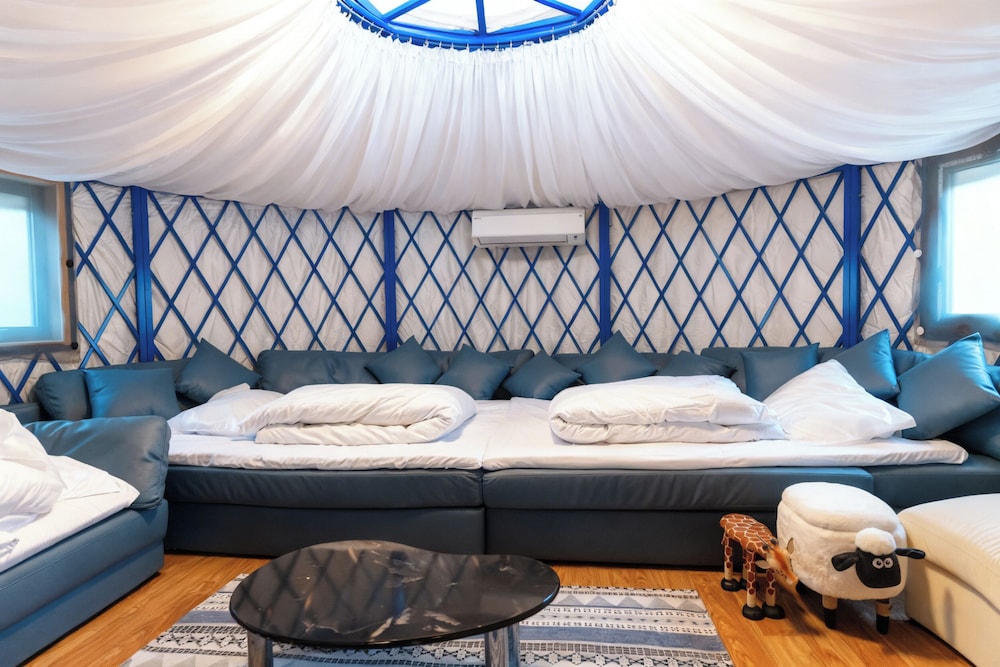 テント3号 客室4 | 一宿一景一生縁・市原 - キャンプサイト