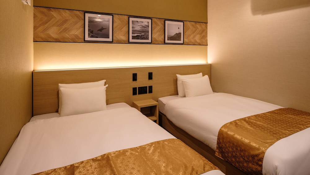 スーペリア ツインルーム 禁煙 客室1 | ホテル SUI 浜松