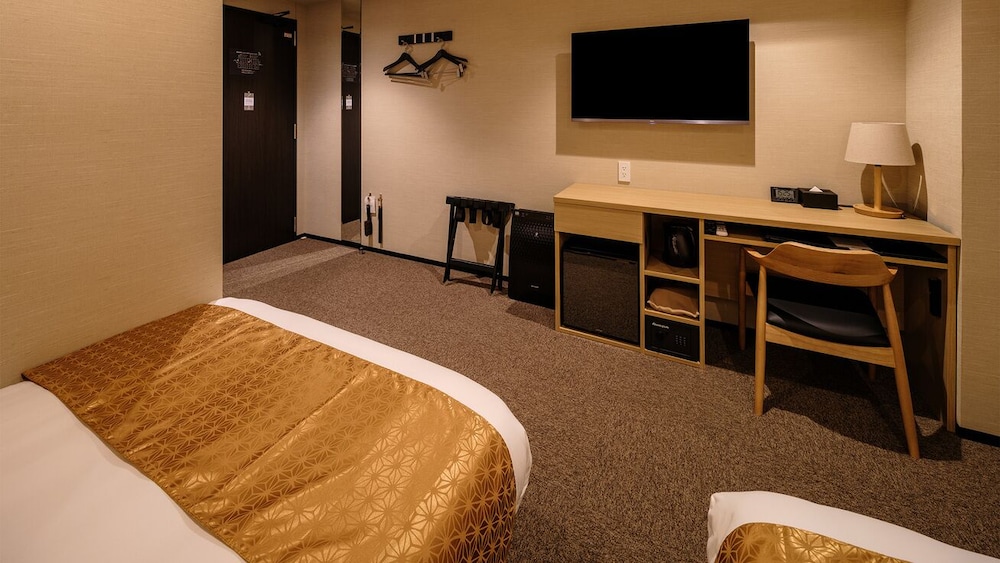 スーペリア ツインルーム 禁煙 客室2 | ホテル SUI 浜松