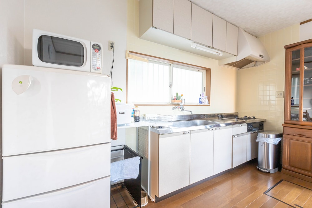 ベーシック ハウス 専用キッチン1 | SHIRAHAMA HOT&DOG