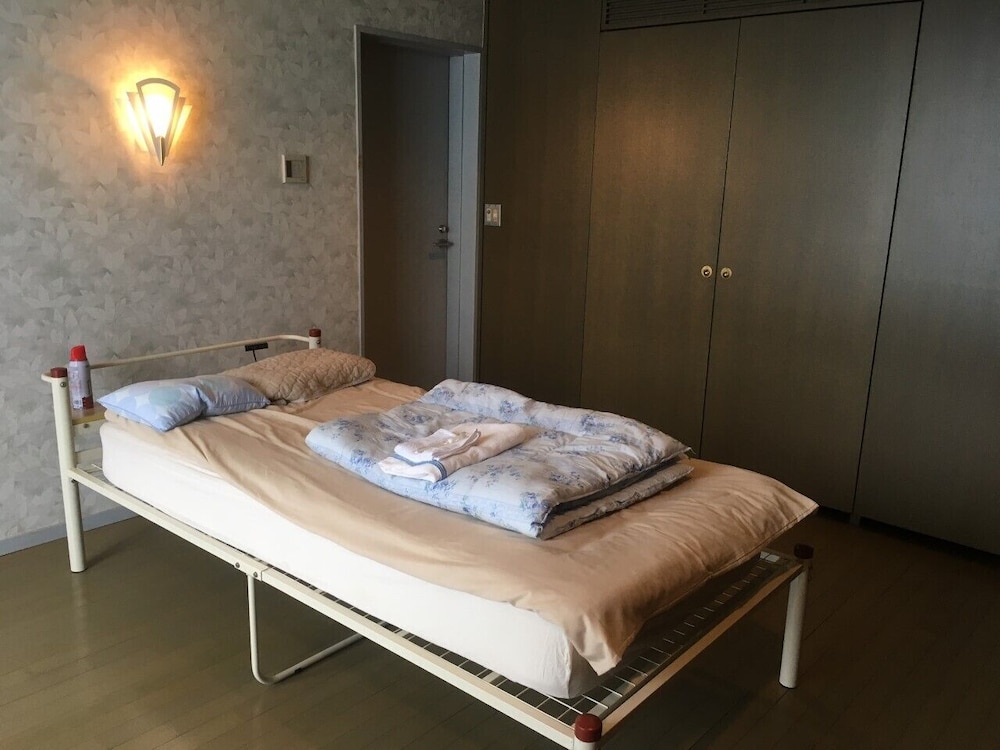 客室1 | ナリタエアポート サムライホステル