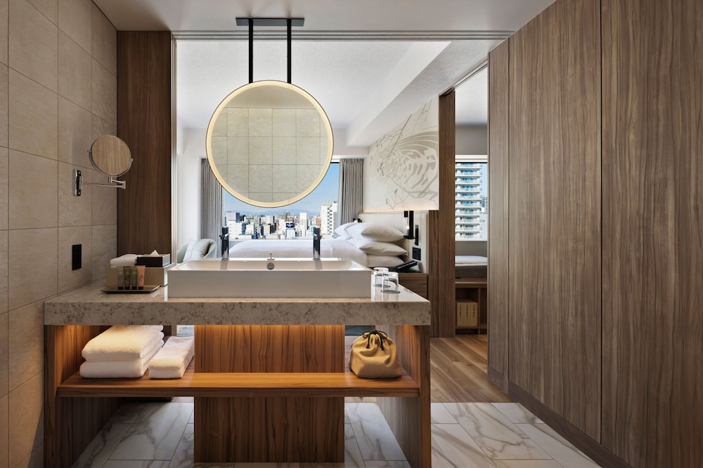 スイート キングベッド 1 台 コーナー バスルーム0 | コートヤード・バイ・マリオット名古屋