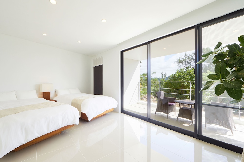 客室1 | E-horizon Resort Premium 瀬底B