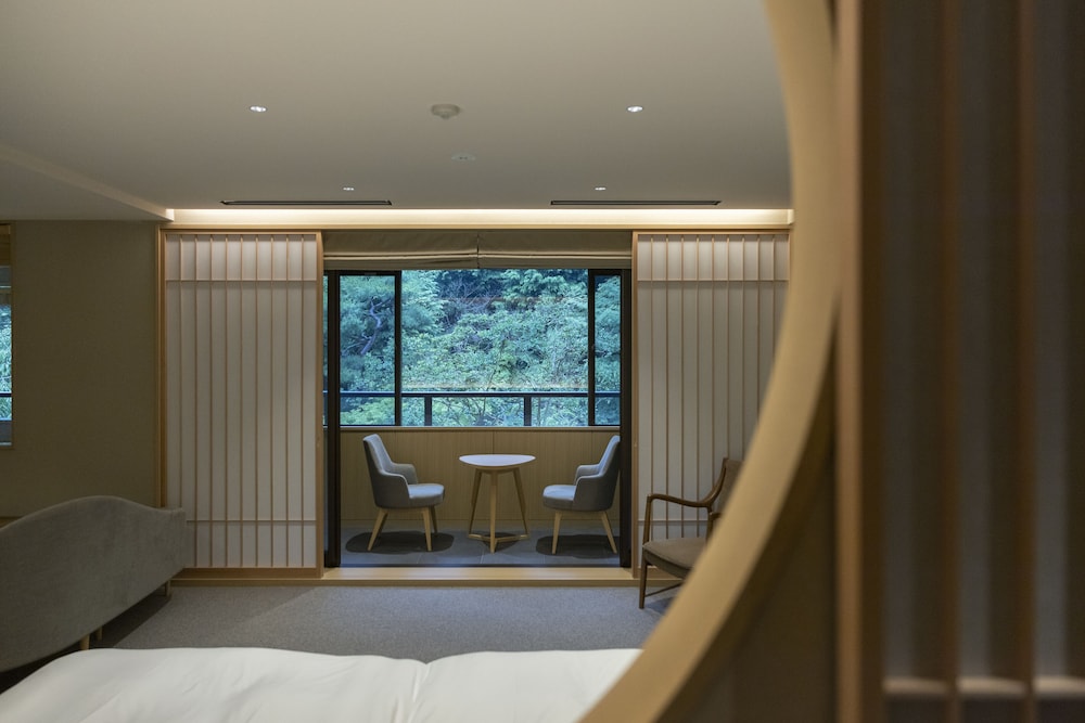 エグゼクティブスイートツイン 禁煙 客室5 | moksa Rebirth Hotel