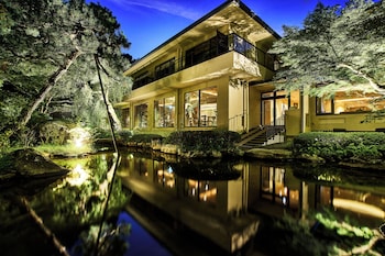 moksa Rebirth Hotel