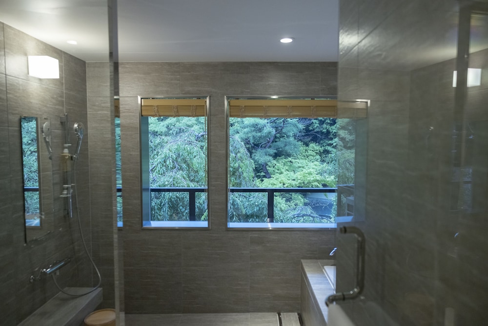 エグゼクティブスイートツイン 禁煙 客室9 | moksa Rebirth Hotel