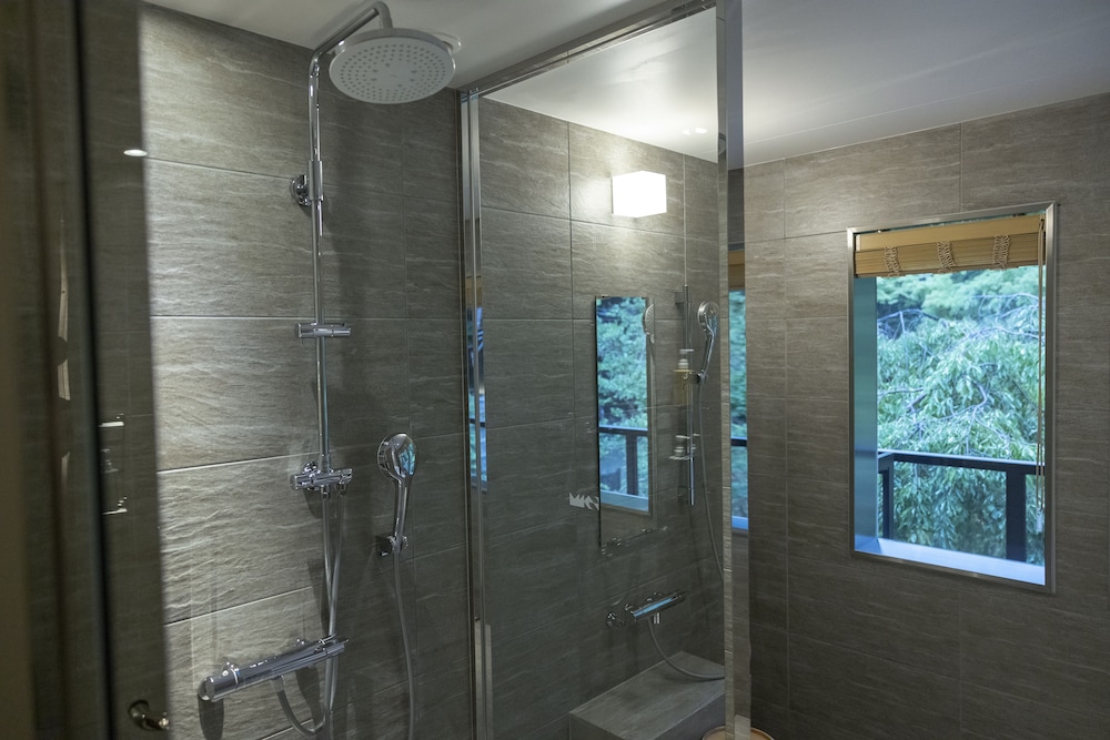 エグゼクティブスイートツイン 禁煙 客室8 | moksa Rebirth Hotel