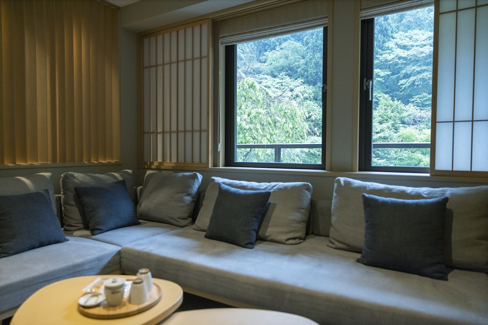 ジュニアスイートガーデンツイン 禁煙 客室9 | moksa Rebirth Hotel