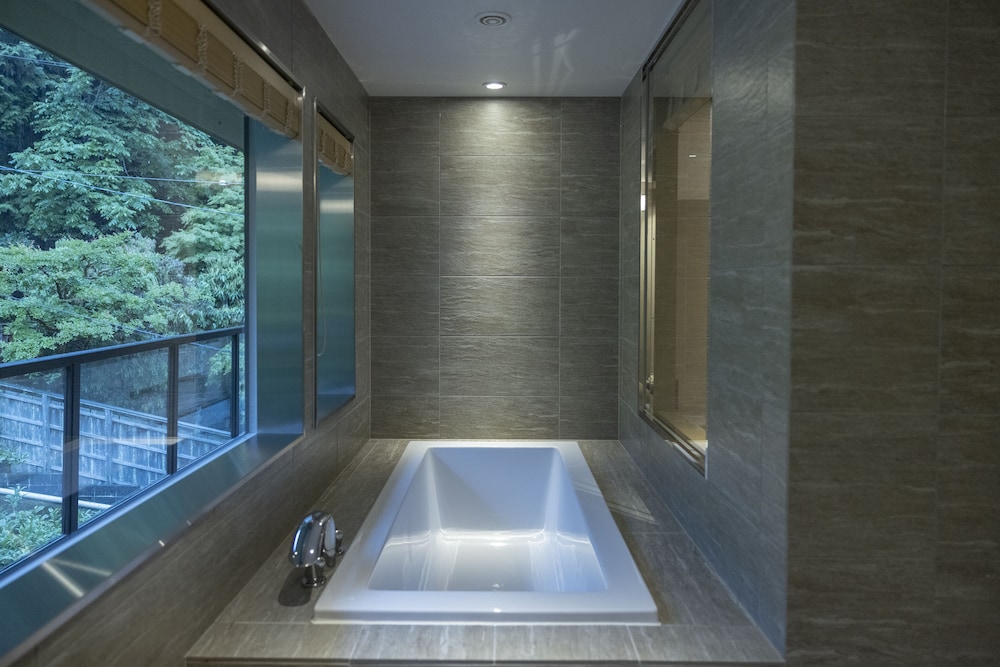 エグゼクティブスイートツイン 禁煙 バスルーム0 | moksa Rebirth Hotel