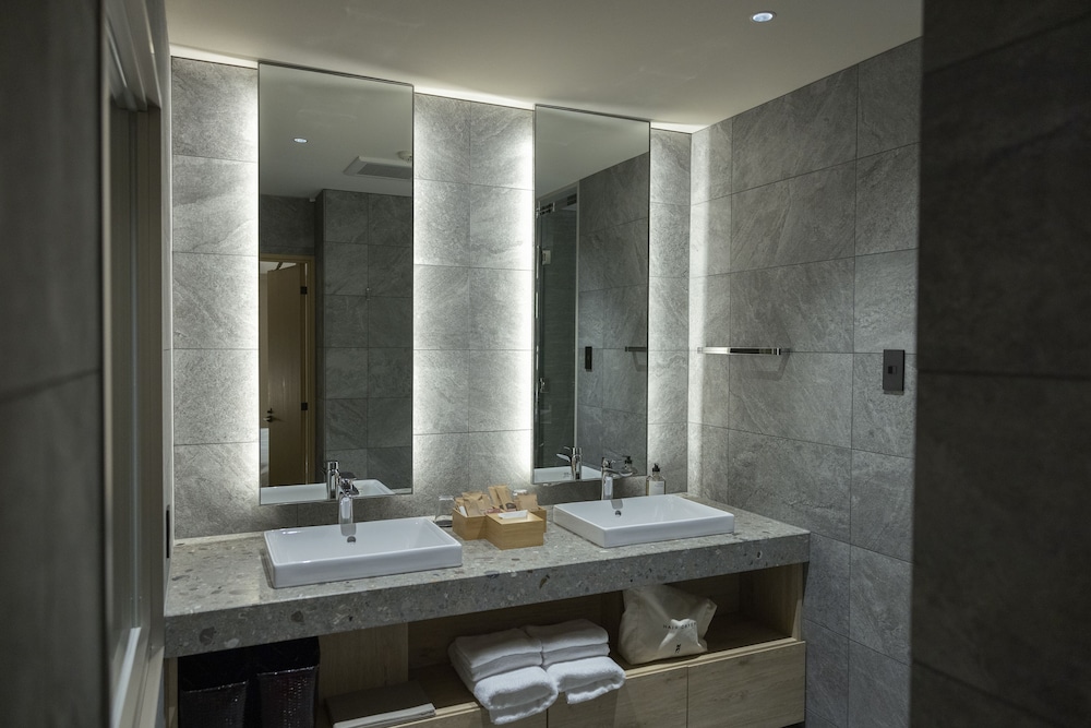 エグゼクティブスイートツイン 禁煙 客室7 | moksa Rebirth Hotel