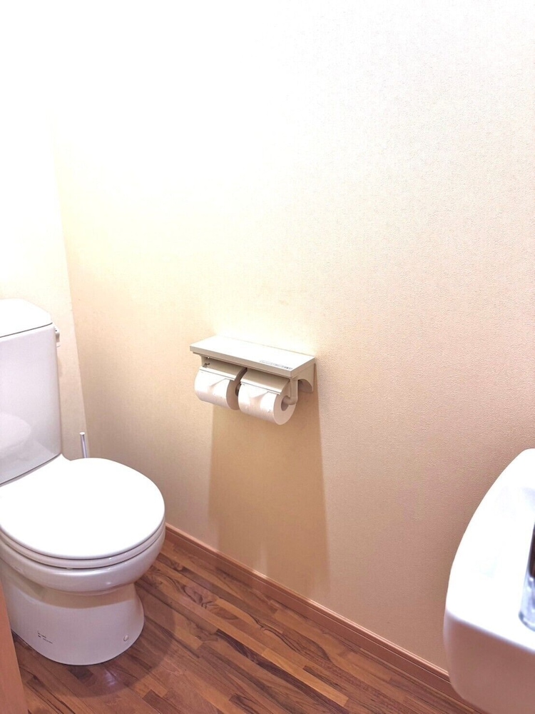 ファミリー ヴィラ バスルーム1 | AZ ホテル Inn 奄美万屋