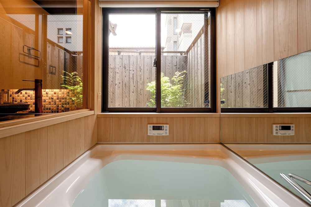 クラシック タウンホーム バスルーム4 | 鈴 京都八坂南