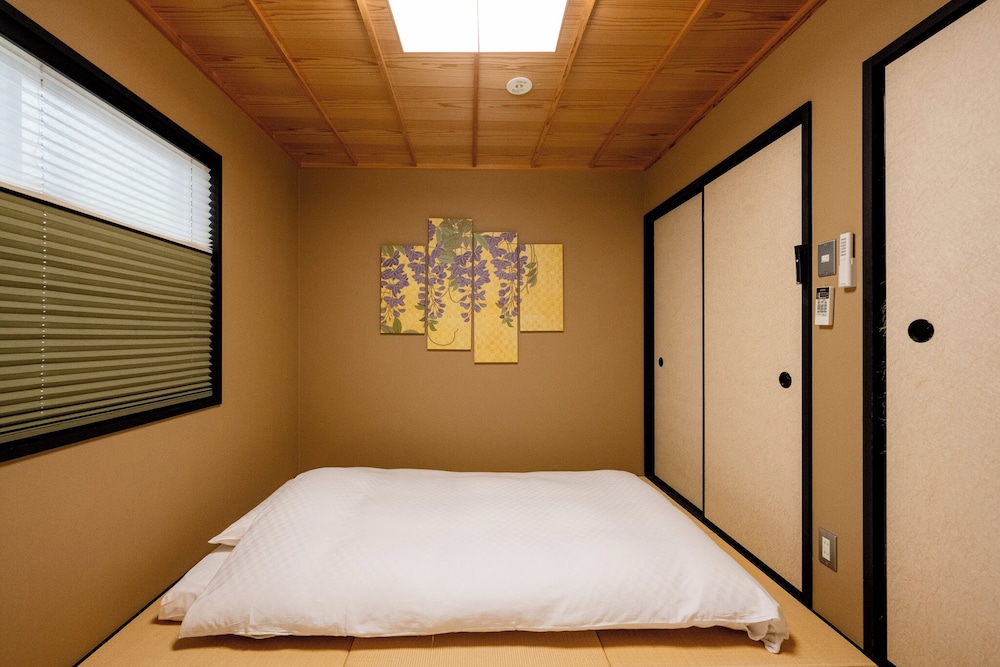 クラシック タウンホーム 客室11 | 鈴 京都八坂南