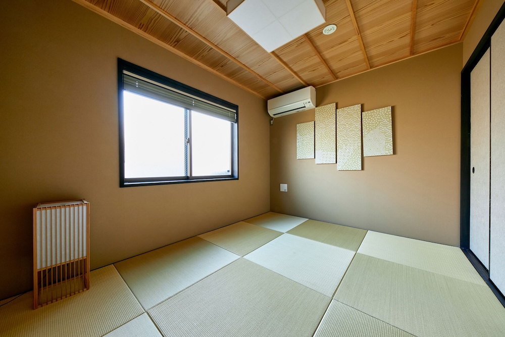 クラシック タウンホーム 客室2 | 鈴 京都八坂南