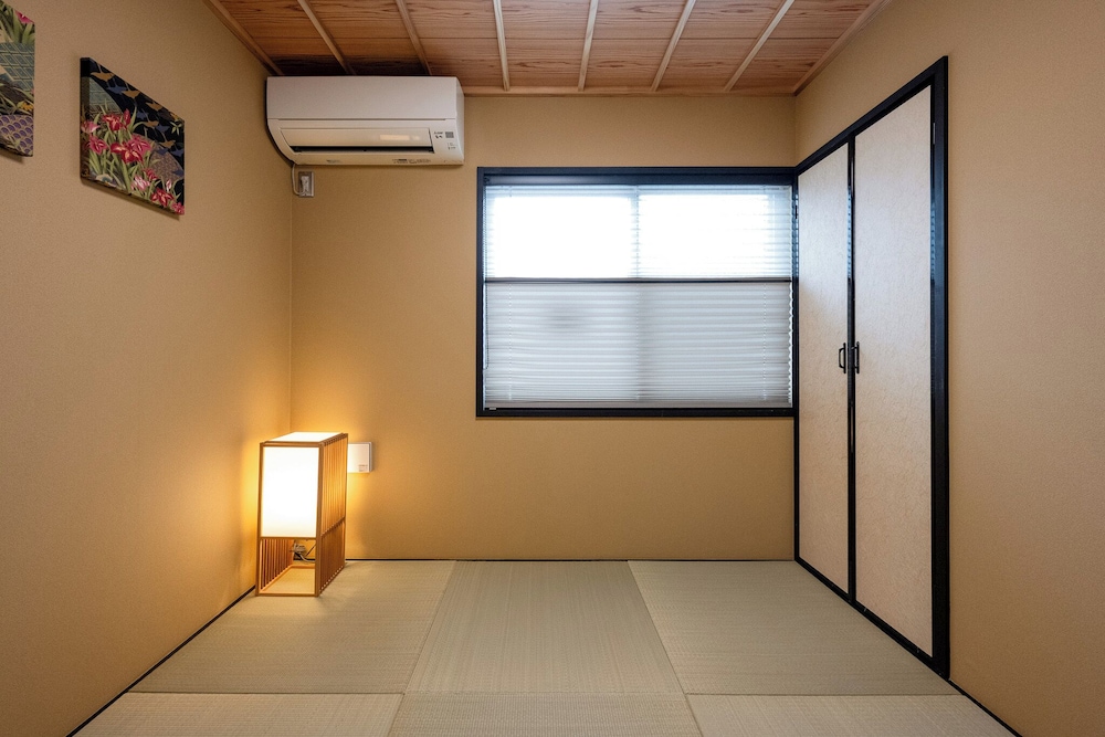 クラシック タウンホーム 客室14 | 鈴 京都八坂南