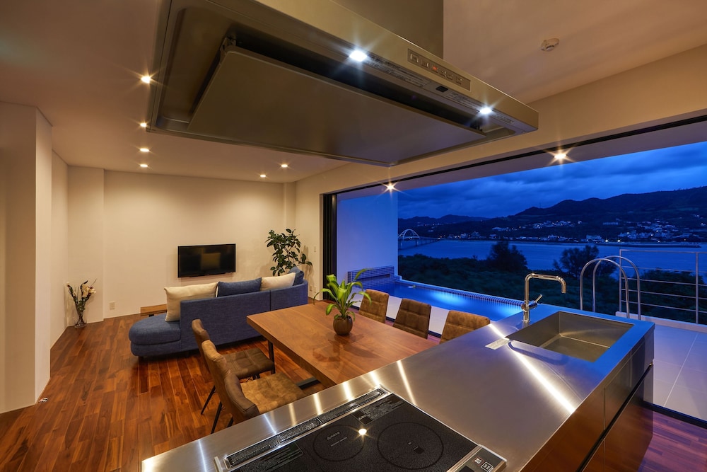 エリート ヴィラ 2 ベッドルーム 禁煙 (現在別建物建築中、景観は写真と異なります) 専用キッチン3 | E-horizon Resort Premium 瀬底D