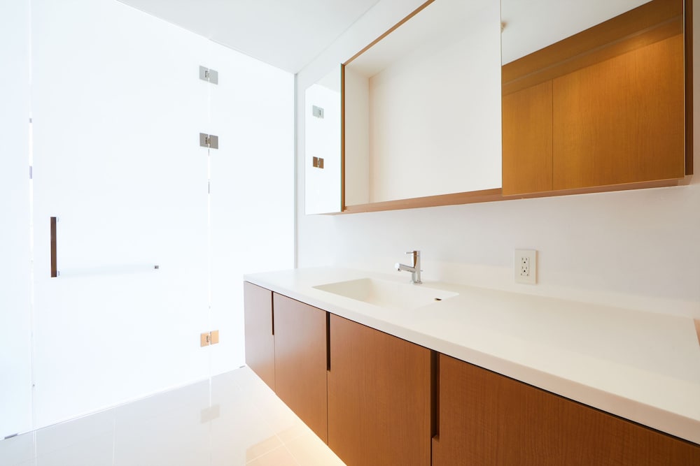 エリート ヴィラ 2 ベッドルーム 禁煙 (現在別建物建築中、景観は写真と異なります) バスルーム2 | E-horizon Resort Premium 瀬底D