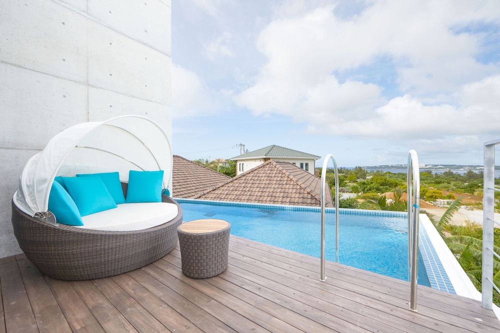 インフィニティ プール1 | E-horizon Resort Premium 瀬底E インフィニティ プール1 | E-horizon Resort Premium 瀬底E