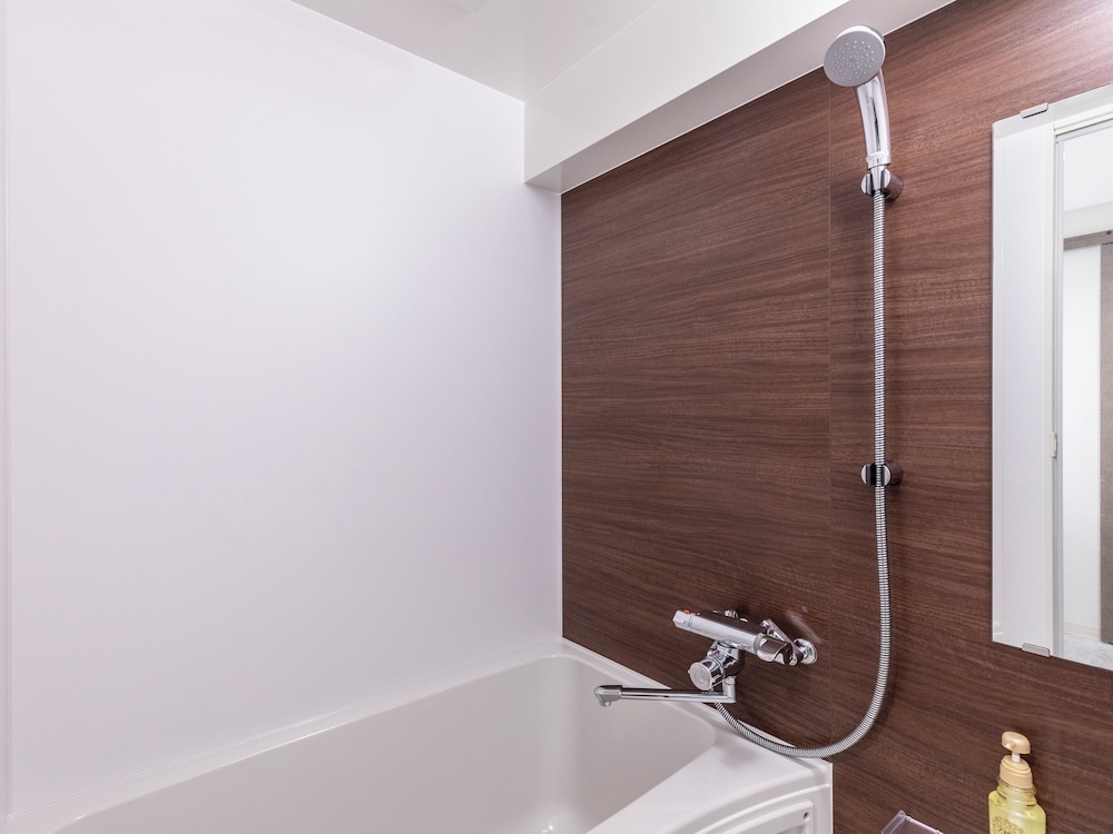 デラックス ツインルーム 禁煙 バスルーム2 | トラストホテル