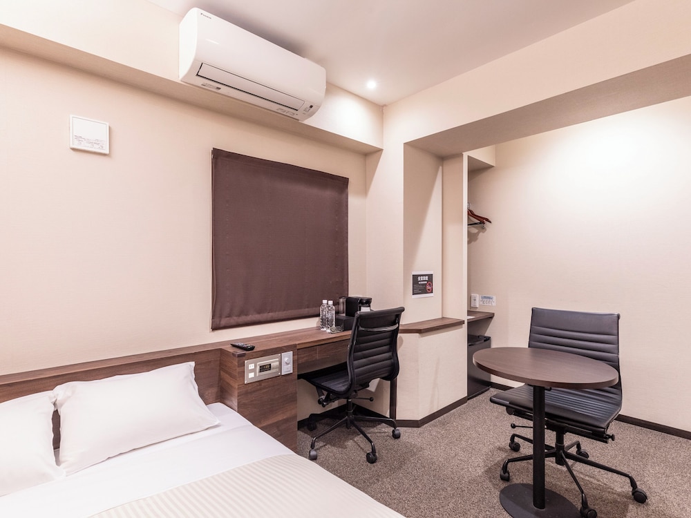 スタンダード ダブルルーム 禁煙 客室2 | トラストホテル