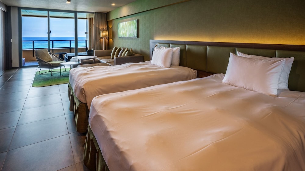 オーシャンテラスデラックスルーム(2名定員) 客室3 | AQUASENSE Hotel & Resort